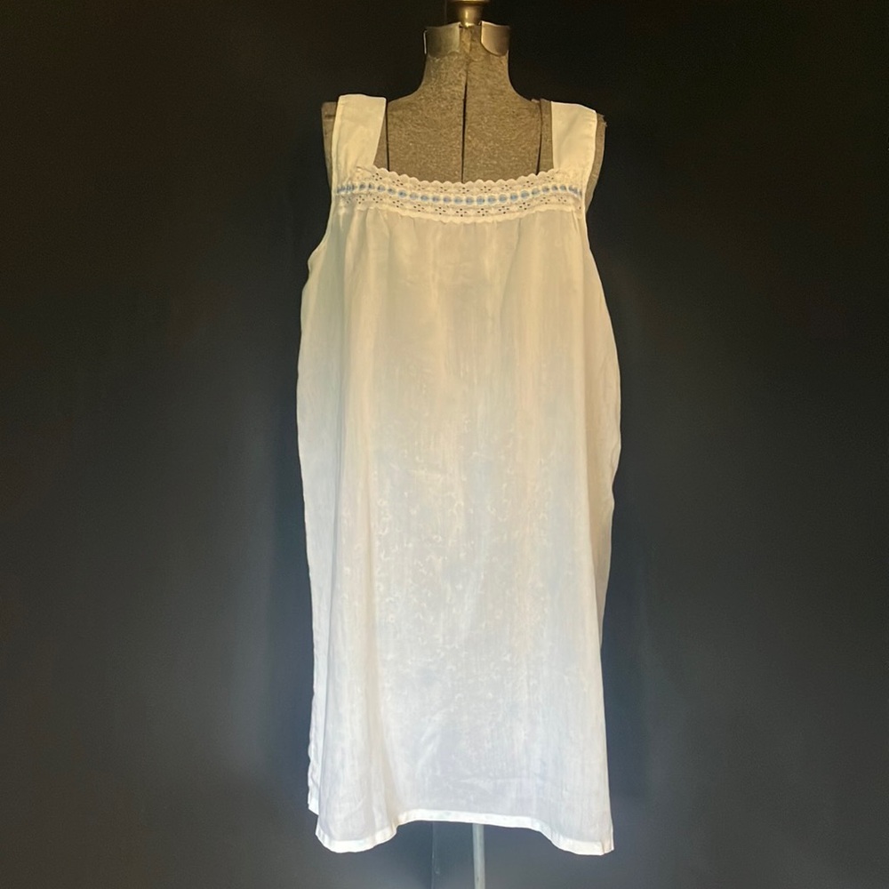 Vintage Handmade Pale Blue Floral White Nightgown Plus Size